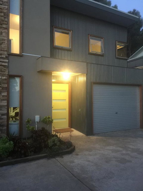 Tangles - Sunshine Coast Tourism 0