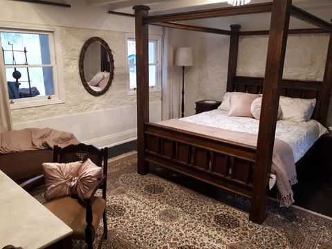 Tanilba House - Holiday Sunshine Coast 0