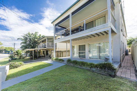 Tarcoola - Holiday Sunshine Coast 1