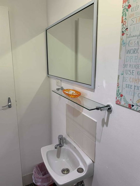 Taree Lodge Motel - Sunshine Coast Tourism 3