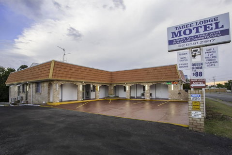 Taree Lodge Motel - Sunshine Coast Tourism 1