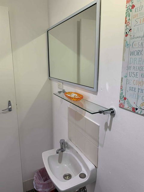 Taree Lodge Motel - Sunshine Coast Tourism 3