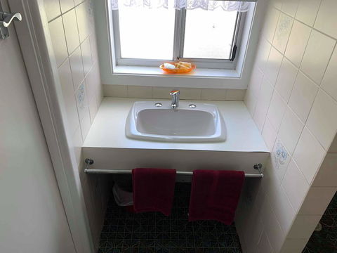 Taree Lodge Motel - Sunshine Coast Tourism 2