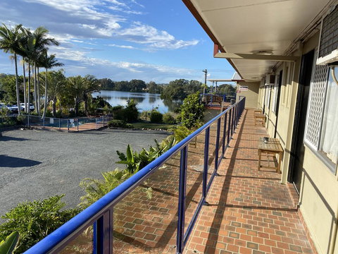 Taree Motor Inn - Sunshine Coast Tourism 1