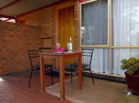 Tarra Motel - Sunshine Coast Tourism 2