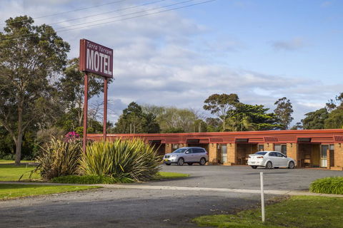 Tarra Motel - Sunshine Coast Tourism 0