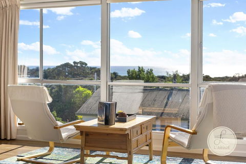 TASSIE SEASIDE SERENITY - L'Abode Accommodation - Sunshine Coast Tourism 2