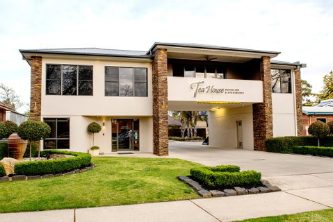 Tea House Motor Inn - Sunshine Coast Tourism 0