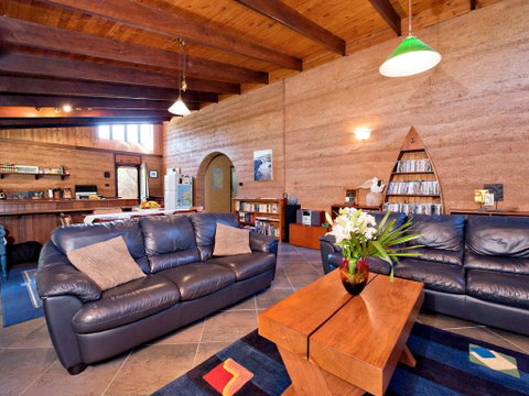 Tea Tree - Sunshine Coast Tourism 0