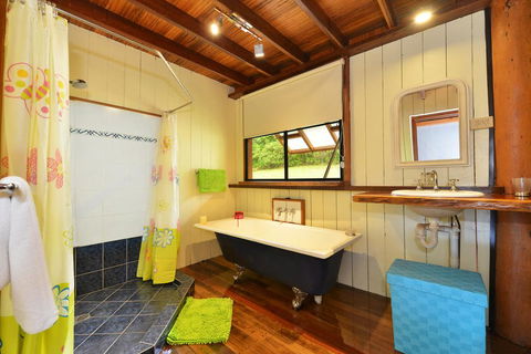 Tea Tree Cottage - Sunshine Coast Tourism 3