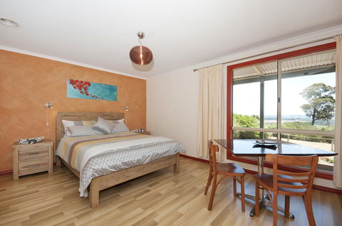 Tennessee Hill Cottage - Sunshine Coast Tourism 2