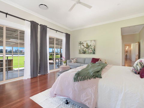 Terara Riverview Estate - Sunshine Coast Tourism 3
