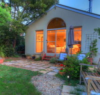 The Avenue at Montville Luxury Cottage - Holiday Sunshine Coast