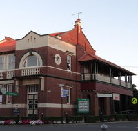The Bank BB West Wyalong - Holiday Sunshine Coast