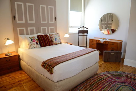 The Bank B&B West Wyalong - Holiday Sunshine Coast 1