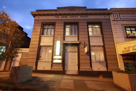The Bank Guesthouse - Sunshine Coast Tourism 1