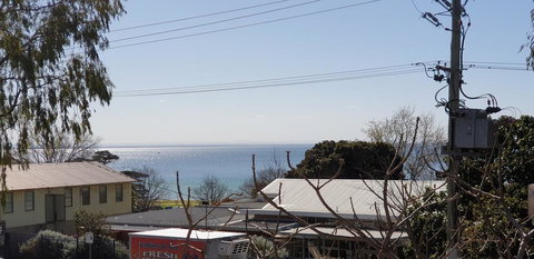 The Bay Apartment - Sunshine Coast Tourism 0