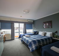 The Bayview Hotel - Holiday Sunshine Coast