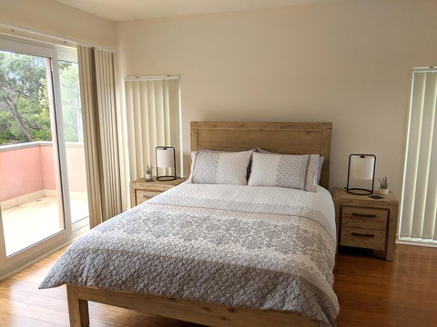 The Beach House - Holiday Sunshine Coast 2