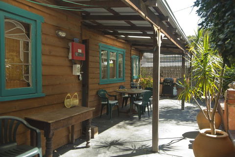 The Beach House - Fremantle - Holiday Sunshine Coast 3