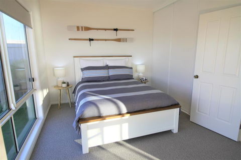 The Beach House - Point Turton - Sunshine Coast Tourism 2