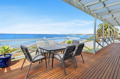 The Beach House - Point Turton - Sunshine Coast Tourism 1