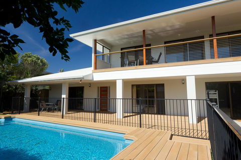 The Beach House At One Mile - 6 Burrawong - Sunshine Coast Tourism 0