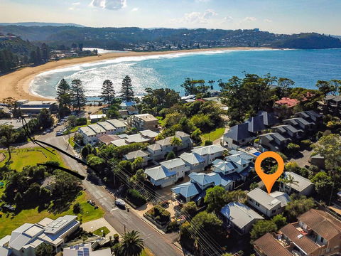 The Beach Hut Avoca Beach NSW - Holiday Sunshine Coast 1