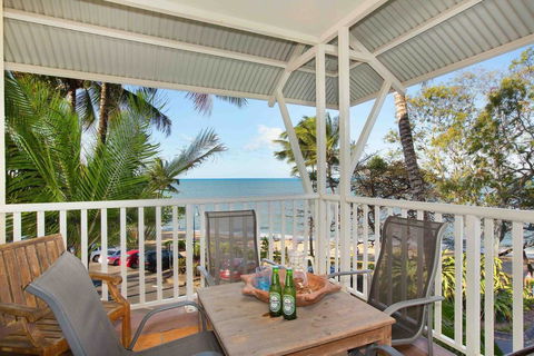 The Beach Shack 3BR Waterfront Resort, Own WIFI - Holiday Sunshine Coast 0