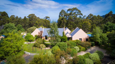 Parnella Kettering - Sunshine Coast Tourism 0