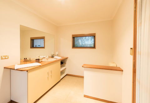 Parnella Kettering - Sunshine Coast Tourism 6