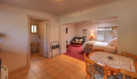 Ellie\'s Cottages - Sunshine Coast Tourism 13