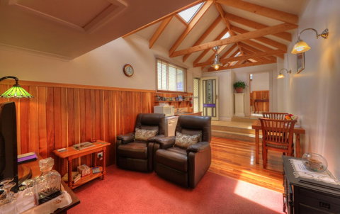Ellie\'s Cottages - Sunshine Coast Tourism 10