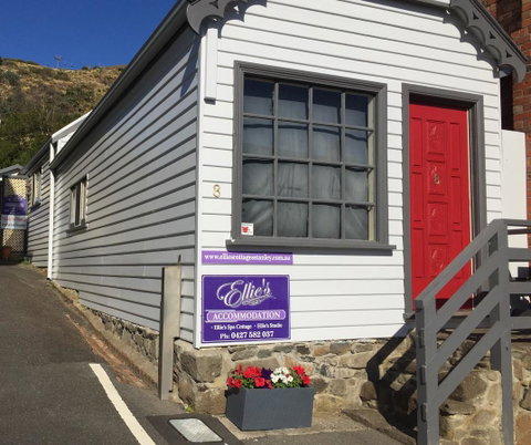 Ellie\'s Cottages - Sunshine Coast Tourism 2