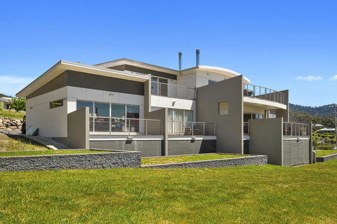 The Cove Kettering - Sunshine Coast Tourism 3