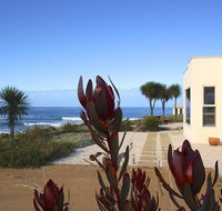 Saltwater Sunrise - Holiday Sunshine Coast