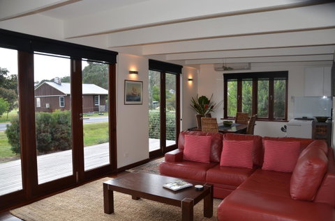 Yolla Beach House - Sunshine Coast Tourism 9