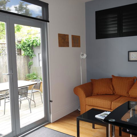 Patersonia Cottage - Sunshine Coast Tourism 1