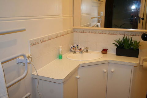 Moonah Central Apartments - Sunshine Coast Tourism 1