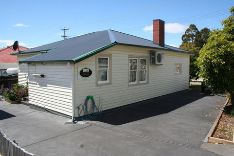 Moonah Central Apartments - Sunshine Coast Tourism 39