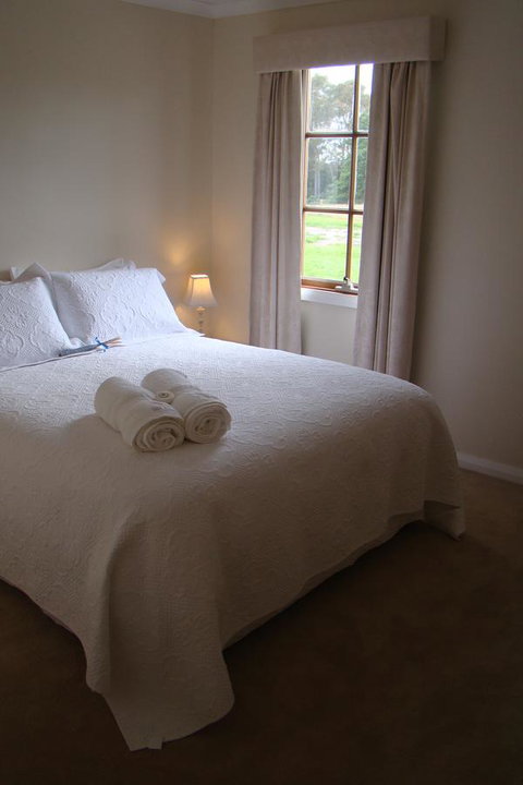 Buttons Cottage For Canyon & Rain Forest Walks With In House Dining - Holiday Sunshine Coast 18