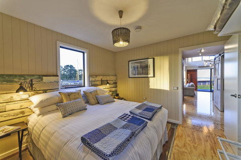 Coastal Pods Wynyard - Sunshine Coast Tourism 7