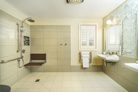 Coastal Pods Wynyard - Sunshine Coast Tourism 12