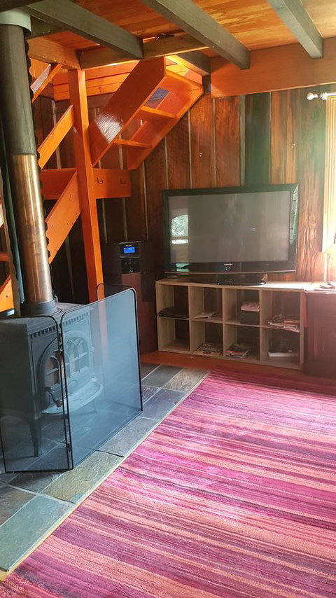 Whispering Hills Retreat - Holiday Sunshine Coast 12