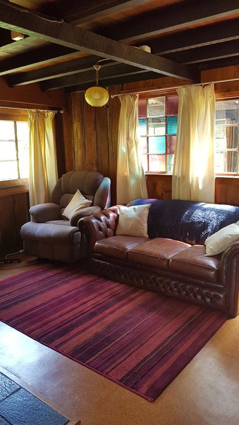 Whispering Hills Retreat - Holiday Sunshine Coast 7