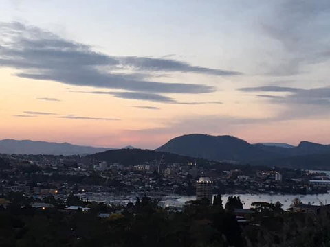 The View 2 Bed Unit With Stunning Hobart Outlook - Sunshine Coast Tourism 2