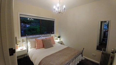 The View 2 Bed Unit With Stunning Hobart Outlook - Sunshine Coast Tourism 7