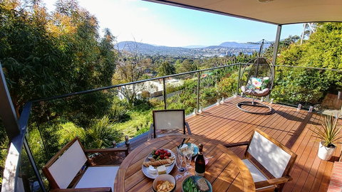 The View 2 Bed Unit With Stunning Hobart Outlook - Sunshine Coast Tourism 3