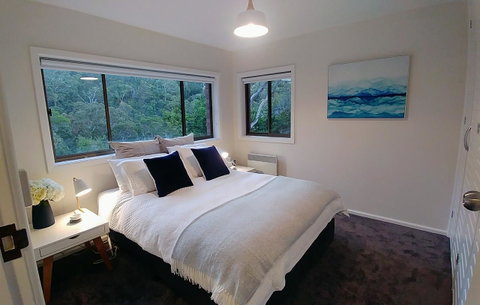 The View 2 Bed Unit With Stunning Hobart Outlook - Sunshine Coast Tourism 5