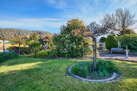 Wintersun Gardens Motel - Sunshine Coast Tourism 29